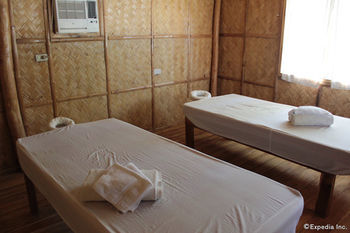 Cashew Grove Beach Resort Бусуанґа Екстер'єр фото
